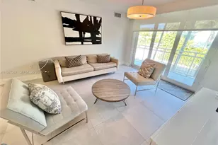 7832 Collins Ave, Miami Beach, FL 33141 - Photo 2