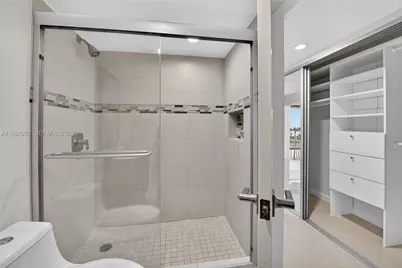 7601 E Treasure Dr #1119, North Bay Village, FL 33141 - Photo 6