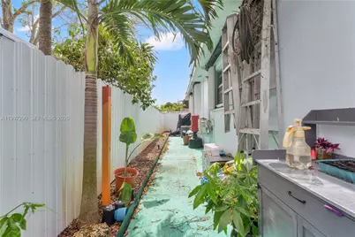 1335 NW 129th St, North Miami, FL 33167 - Photo 32