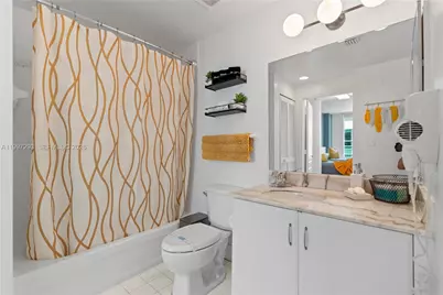 1200 Brickell Bay Dr #PH 4218, Miami, FL 33131 - Photo 32