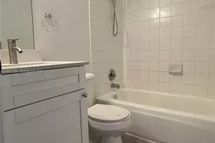 2262 NW 171st Terrace, Pembroke Pines, FL 33028 - Photo 16