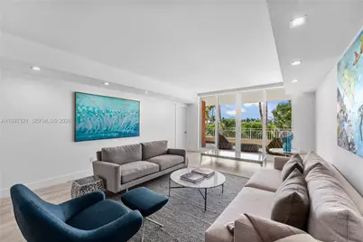 791 Crandon Blvd #405, Key Biscayne, FL 33149 - Photo 2