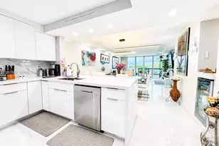 2370 NE 135th St, North Miami, FL 33181 - Photo 12