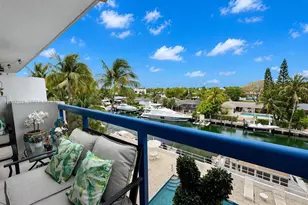 2370 NE 135th St, North Miami, FL 33181 - Photo 32