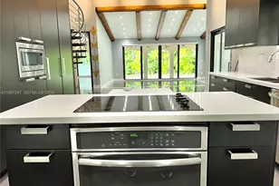 9331 NW 48th Doral Terrace, Doral, FL 33178 - Photo 4