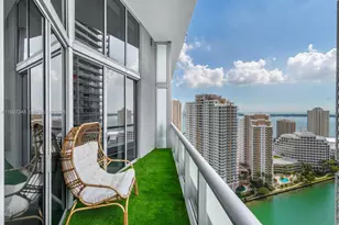 475 Brickell Ave, Miami, FL 33131 - Photo 8