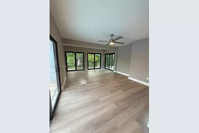 410 SW 56th Ave, Plantation, FL 33317 - Photo 6