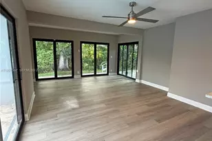 410 SW 56th Ave, Plantation, FL 33317 - Photo 6