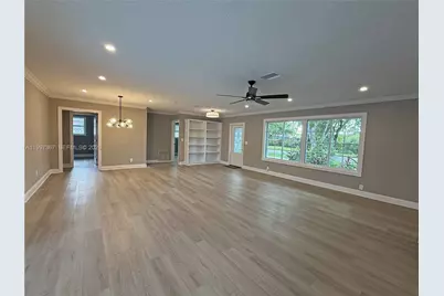 410 SW 56th Ave, Plantation, FL 33317 - Photo 6