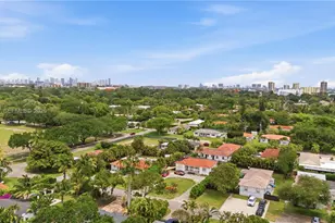 11221 NE 9th Ave, Biscayne Park, FL 33161 - Photo 14