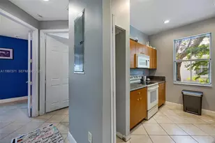 990 NE 42nd Pl, Homestead, FL 33033 - Photo 12