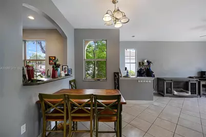 990 NE 42nd Pl, Homestead, FL 33033 - Photo 14