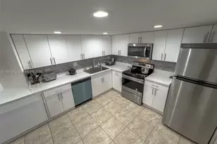 251 174th St, Sunny Isles Beach, FL 33160 - Photo 10