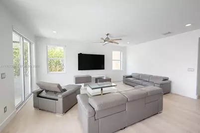 3821 SW 167th Ave, Miramar, FL 33027 - Photo 4