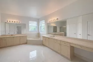 3821 SW 167th Ave, Miramar, FL 33027 - Photo 8