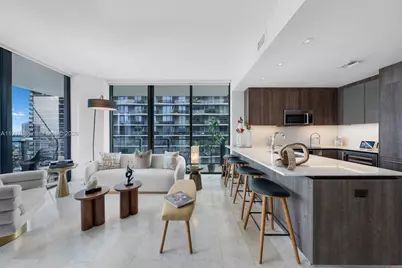 88 SW 7th St #1401, Miami, FL 33130 - Photo 1