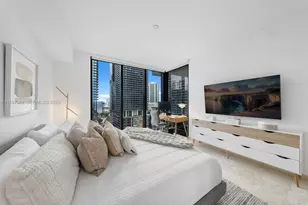 88 SW 7th St, Miami, FL 33130 - Photo 12