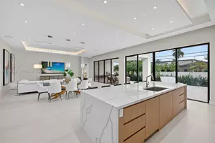 2757 NE 34th St, Fort Lauderdale, FL 33306 - Photo 12