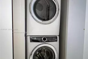 851 NE 1st Ave, Miami, FL 33132 - Photo 24