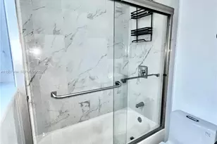 1036 SW 5th St, Miami, FL 33130 - Photo 16