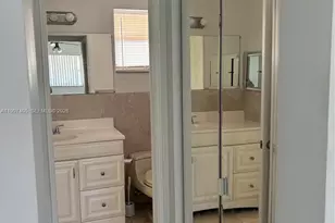 20200 NE 27th Ct, Aventura, FL 33180 - Photo 4