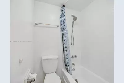 2020 NE 135th St #906, North Miami, FL 33181 - Photo 8