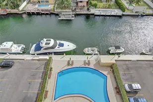 2020 NE 135th St, North Miami, FL 33181 - Photo 2