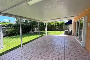 19011 NW 79th Ct, Hialeah, FL 33015 - Photo 30