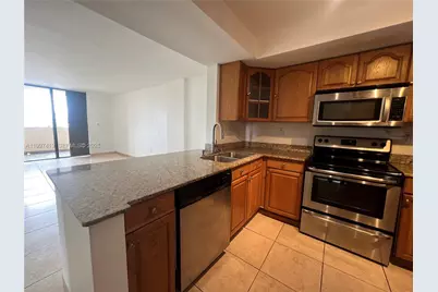 7125 Bay Dr #301, Miami Beach, FL 33141 - Photo 4