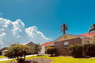 1920 Eucalyptus Ave, Hutchinson Island, FL 34949 - Photo 1