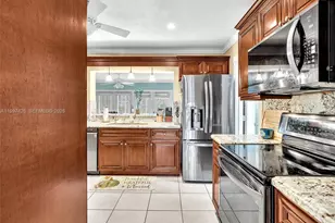 1900 NW 95th Ave, Pembroke Pines, FL 33024 - Photo 16