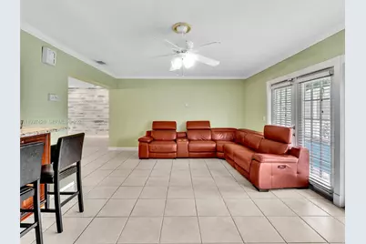 1900 NW 95th Ave, Pembroke Pines, FL 33024 - Photo 24