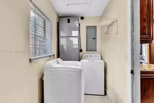 1900 NW 95th Ave, Pembroke Pines, FL 33024 - Photo 32