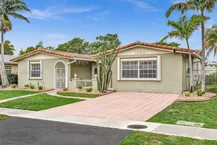 1900 NW 95th Ave, Pembroke Pines, FL 33024 - Photo 2