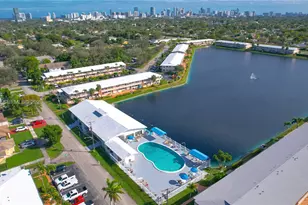 820 SW 11th Ave, Hallandale Beach, FL 33009 - Photo 14