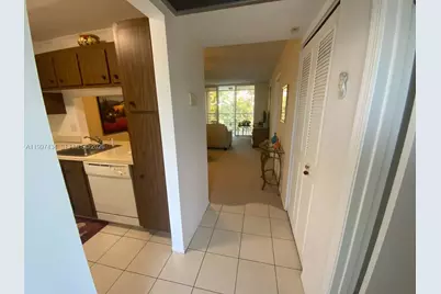 9311 Orange Grove Dr #405, Davie, FL 33324 - Photo 4