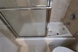 1125 NE 16th Pl, Fort Lauderdale, FL 33305 - Photo 18