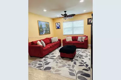 2720 NW 11th St, Fort Lauderdale, FL 33311 - Photo 8