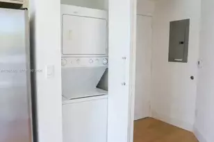 350 NE 24th St, Miami, FL 33137 - Photo 12