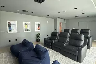350 NE 24th St, Miami, FL 33137 - Photo 36