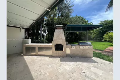 7405 SW 79th Ct, Miami, FL 33143 - Photo 24