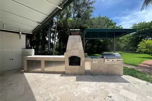 7405 SW 79th Ct, Miami, FL 33143 - Photo 24