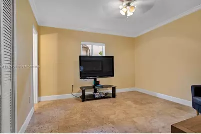 7405 SW 79th Ct, Miami, FL 33143 - Photo 16