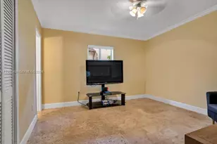 7405 SW 79th Ct, Miami, FL 33143 - Photo 16