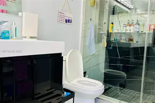 18901 NW 77th Ct, Hialeah, FL 33015 - Photo 6