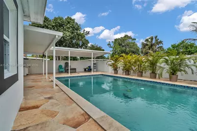 1055 NE 144th St, North Miami, FL 33161 - Photo 30