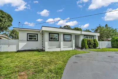 1055 NE 144th St, North Miami, FL 33161 - Photo 2
