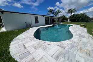 11755 SW 37th St, Miami, FL 33175 - Photo 8