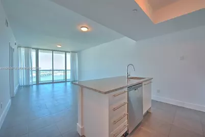 888 Biscayne Blvd #2410, Miami, FL 33132 - Photo 2
