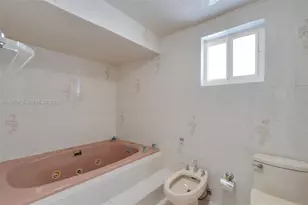 201 SW 51st Ct, Miami, FL 33134 - Photo 18